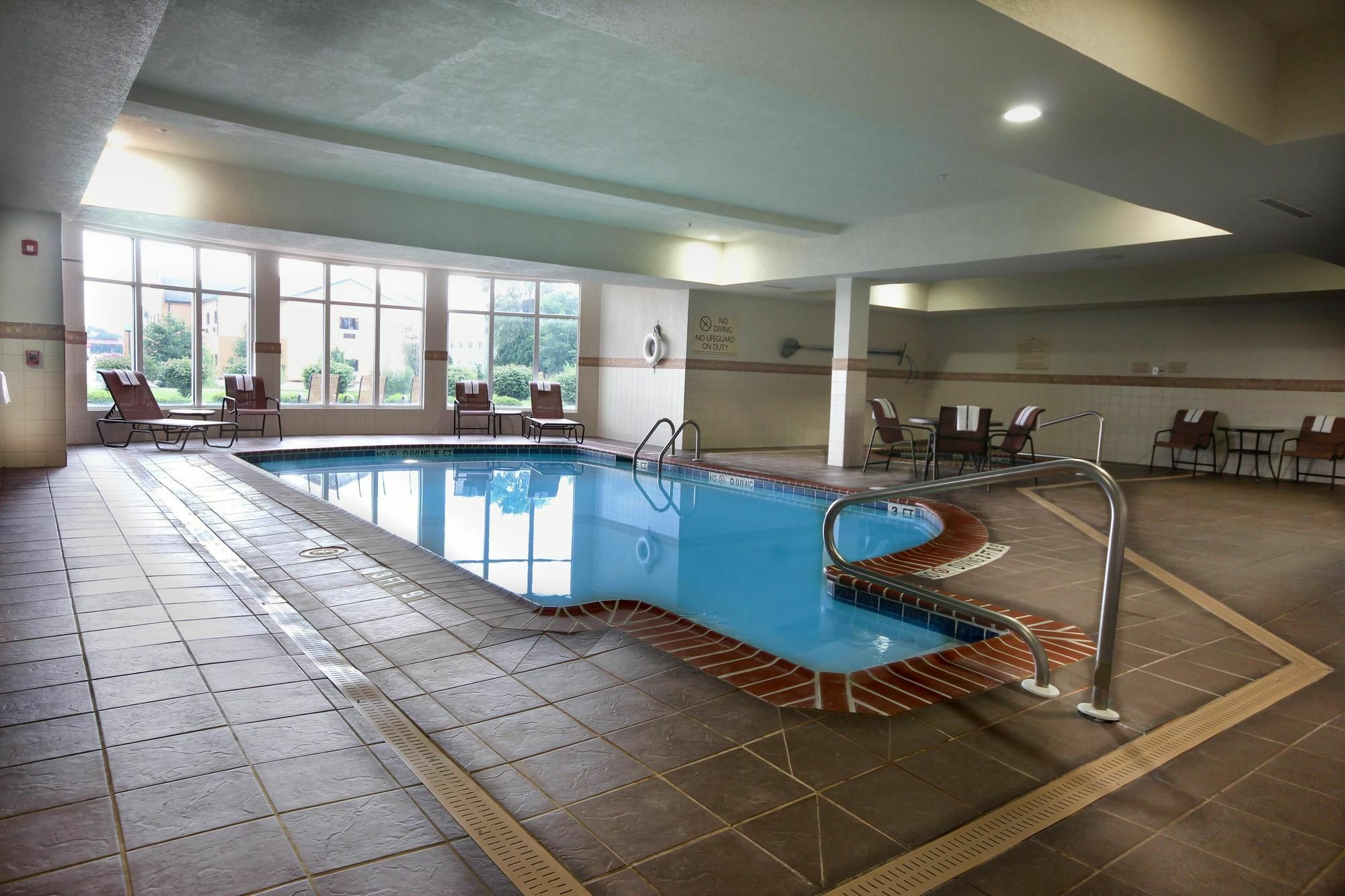 Hilton Garden Inn Elkhart Extérieur photo